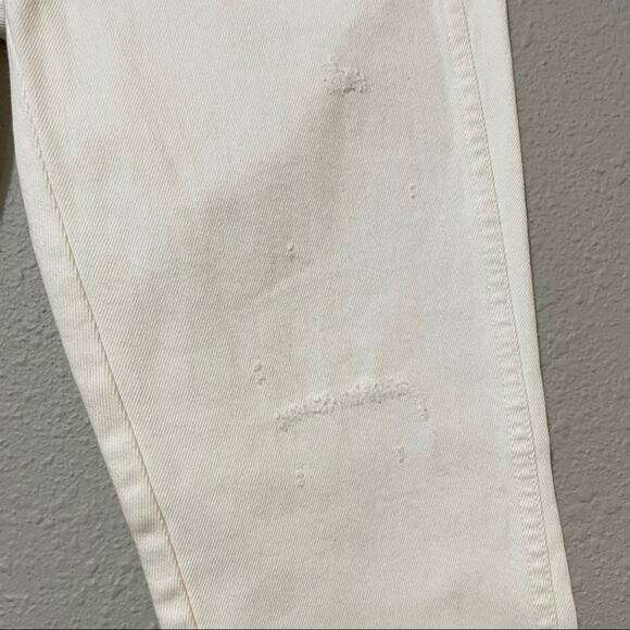 AMO White Twist Sea Salt Raw Hem Distressed Slim Fit Jeans Mid Rise Womens 23 - Picture 7 of 10